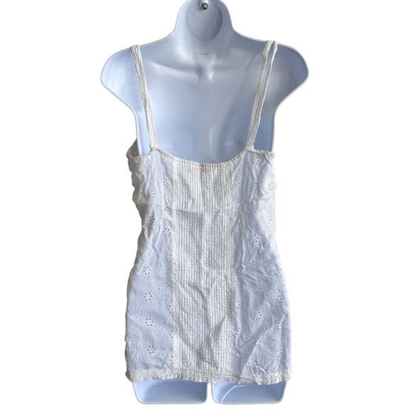 Johnny Was‎ white eyelet embroidered spaghetti strap blouse size XS - Picture 2 of 9